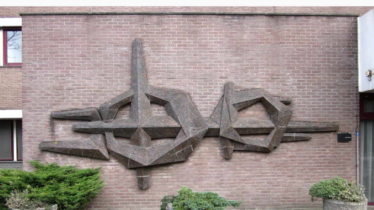 Wandreliëf van Henk Tieman .jpeg