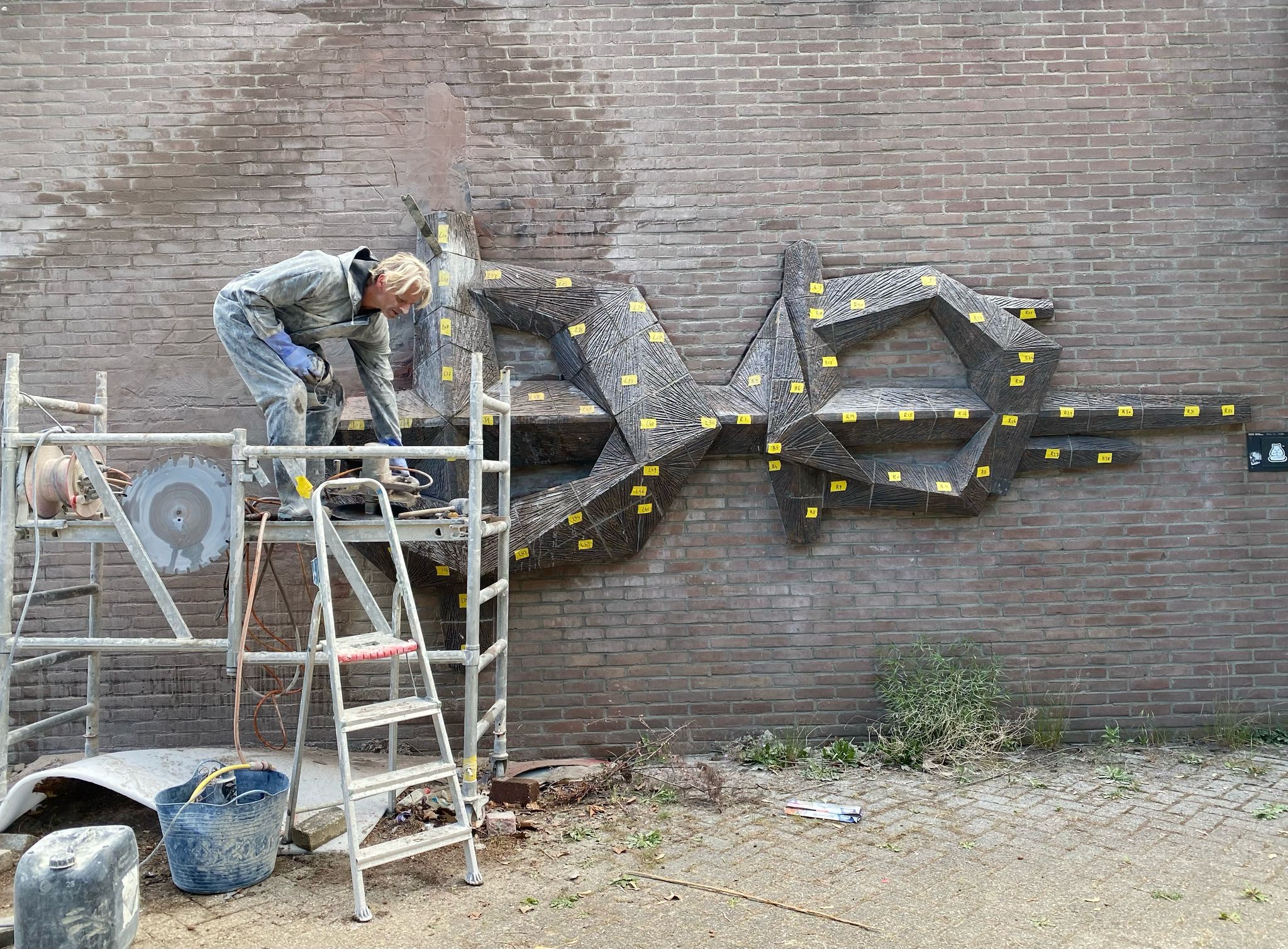 Wandreliëf van Henk Tieman-4.jpeg